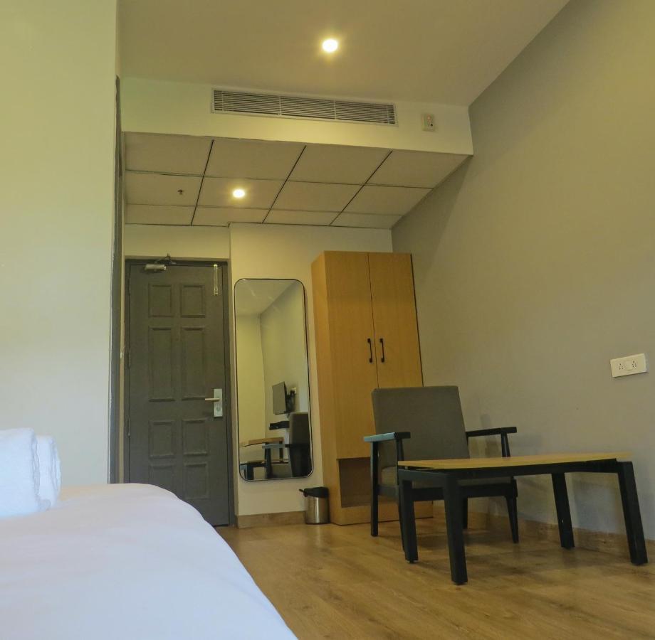 Sm Hives Hotel Bhubaneswar Ngoại thất bức ảnh