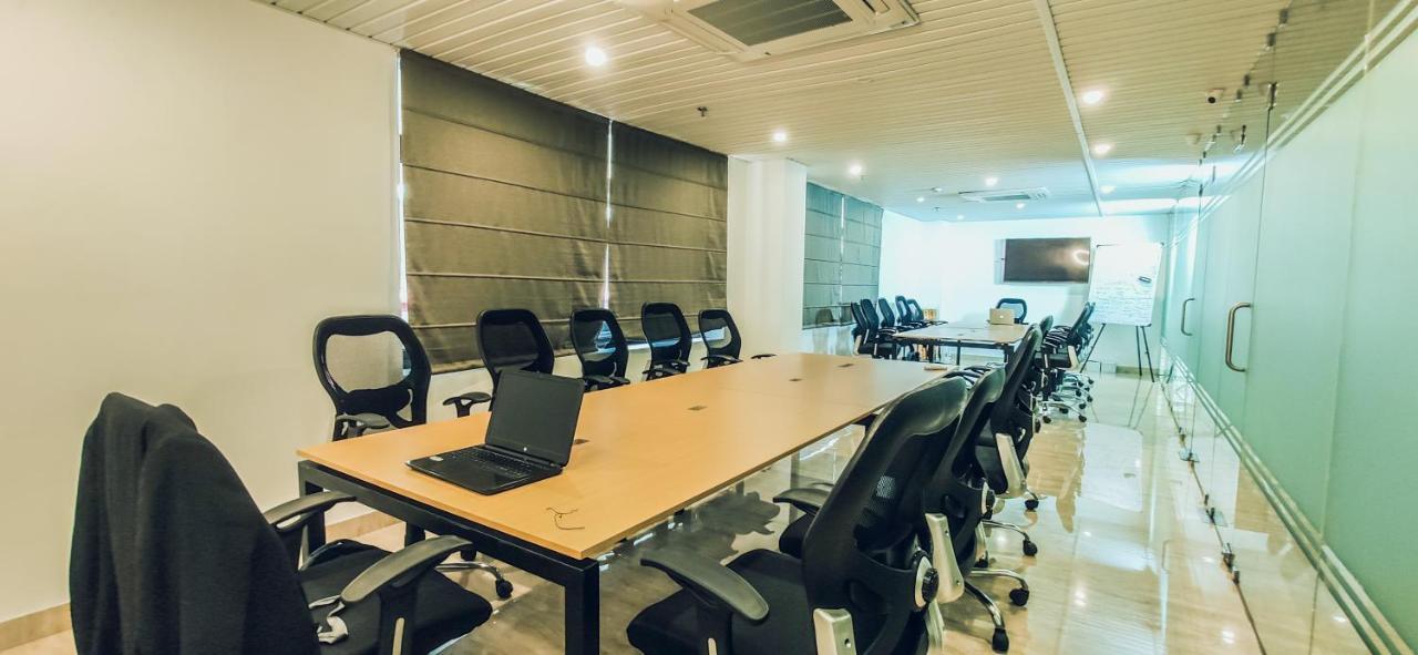 Sm Hives Hotel Bhubaneswar Ngoại thất bức ảnh